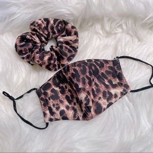 NWT face mask + hair ties